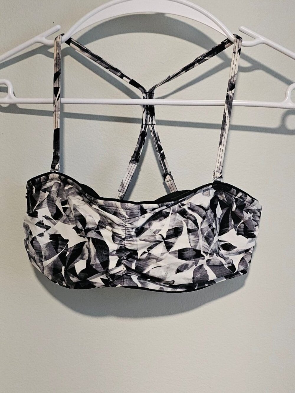 Athleta Black, White, and Gray Abstract Bikini Top, 36 B/C